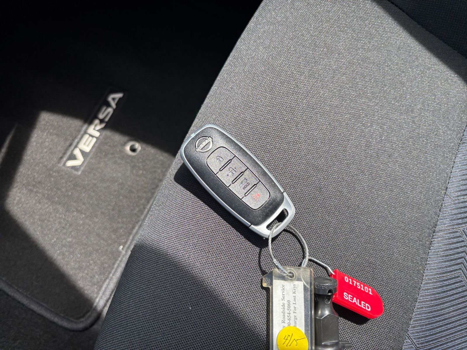 Used 2025 Nissan Versa SV FWD image 21