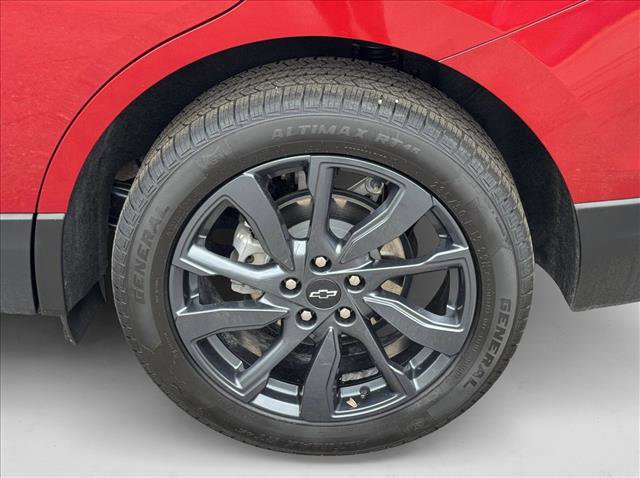 Used 2022 Chevrolet Equinox RS w/ RS Leather Package image 9