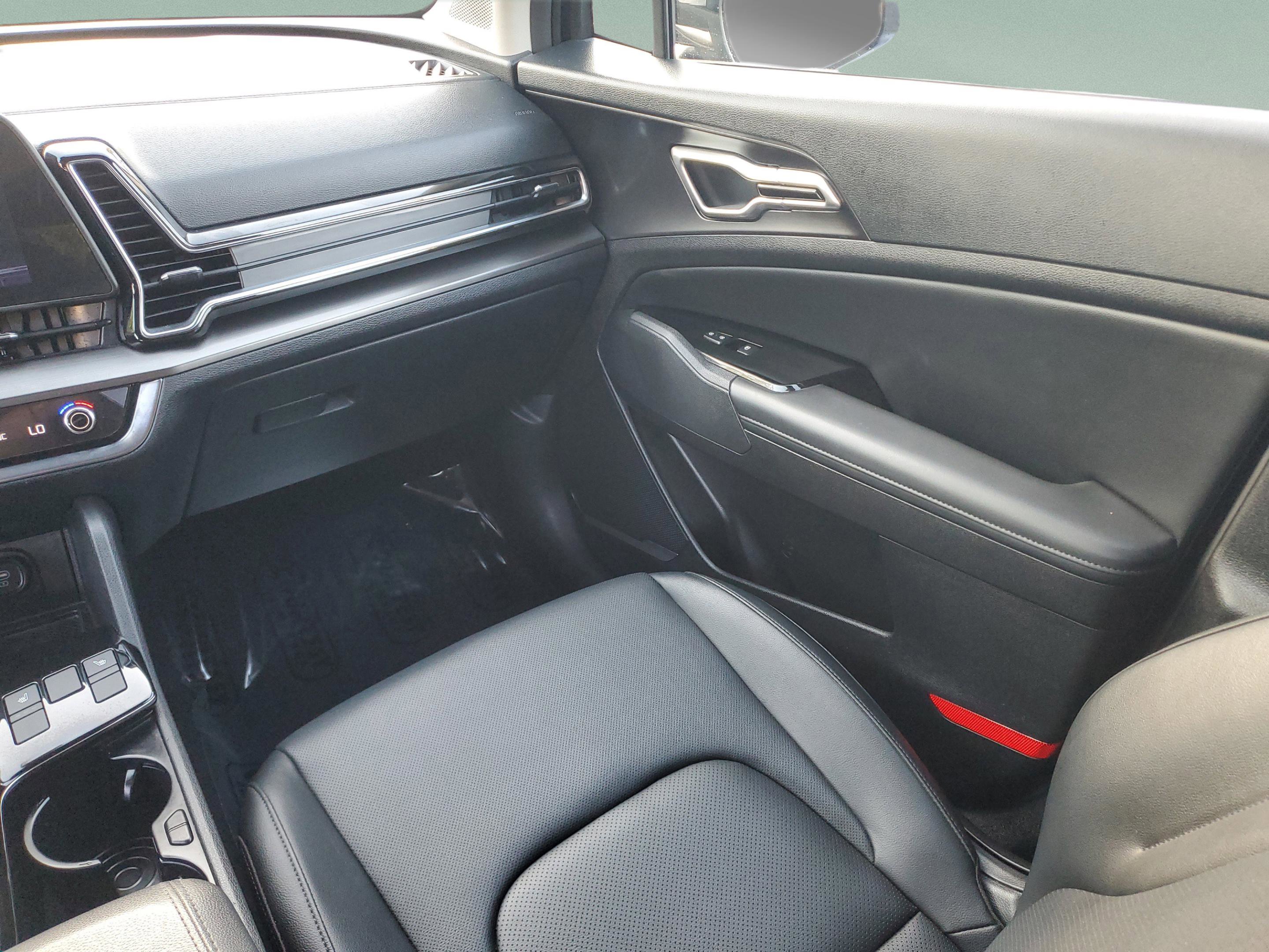 Certified 2025 Kia Sportage EX w/ Premium Package image 15