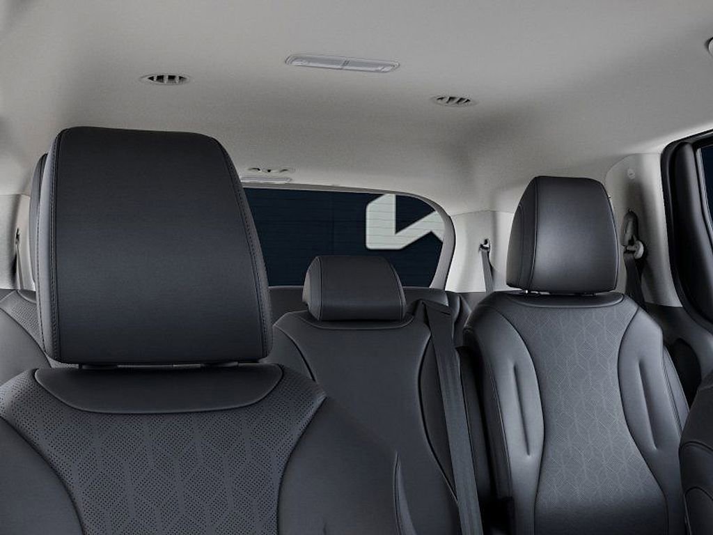 New 2026 Kia Carnival EX image 27