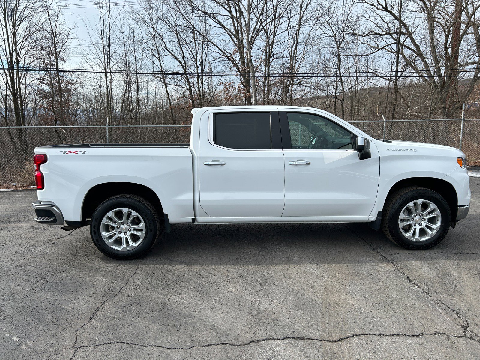 Used 2023 Chevrolet Silverado 1500 LTZ image 6