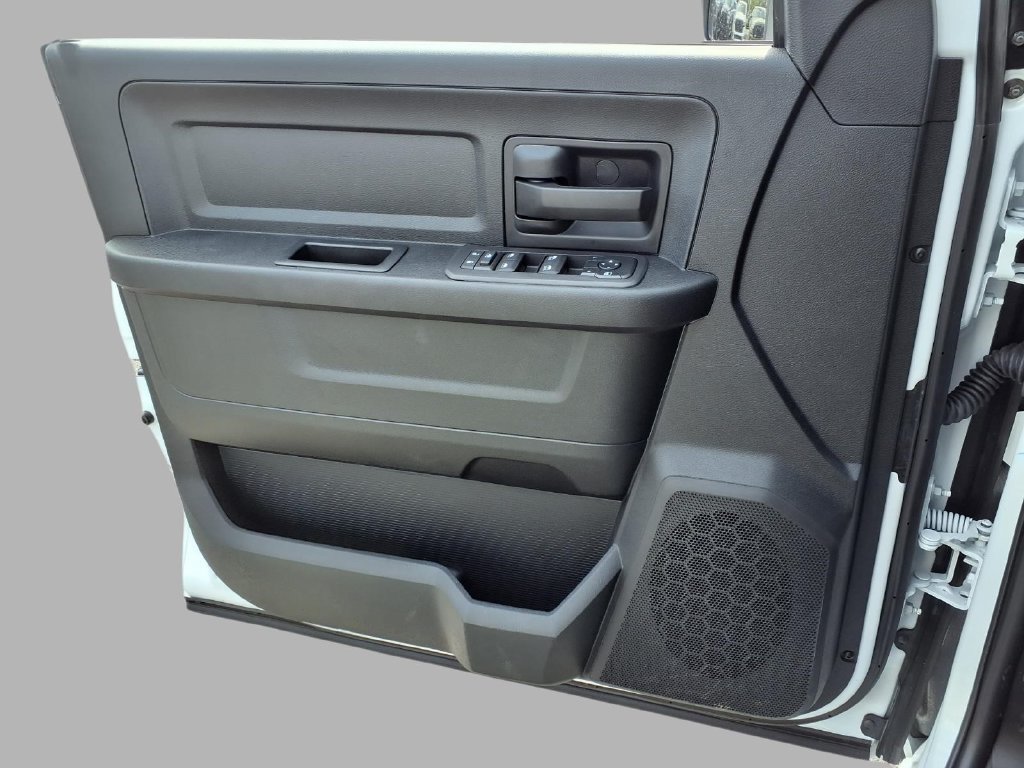 New 2027 RAM 3500 Tradesman AWD/4WD image 17