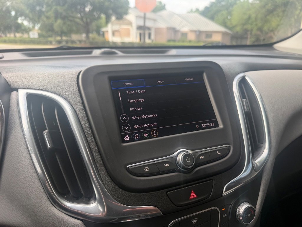 Used 2020 Chevrolet Equinox LS w/ LS Convenience Package FWD image 17
