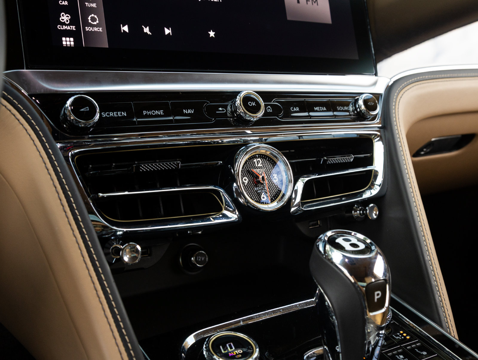 Used 2022 Bentley Flying Spur V8 AWD/4WD image 27