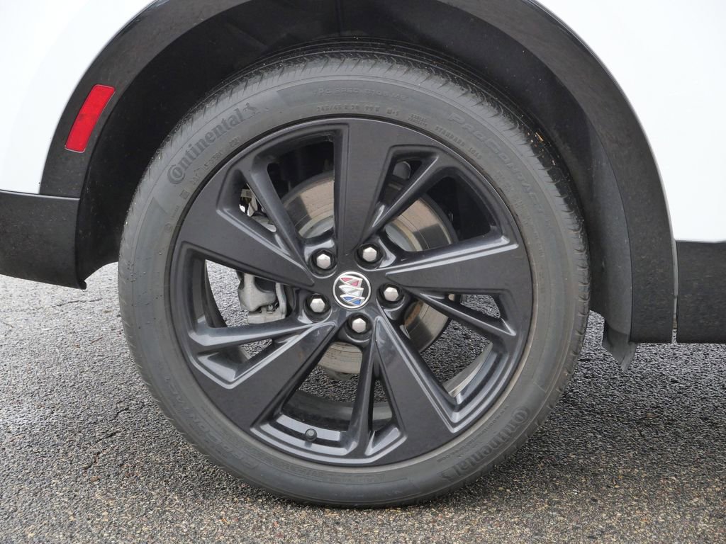 Used 2022 Buick Envision Essence w/ Sport Touring Package image 11