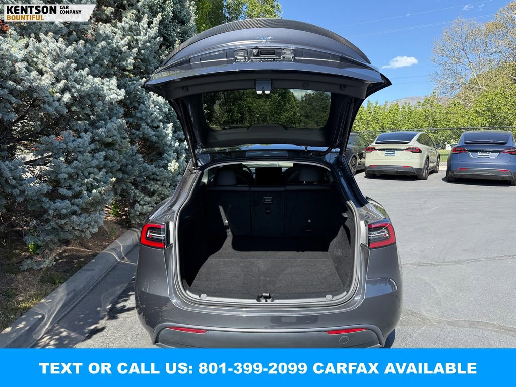 Used 2023 Tesla Model Y Performance AWD/4WD image 32