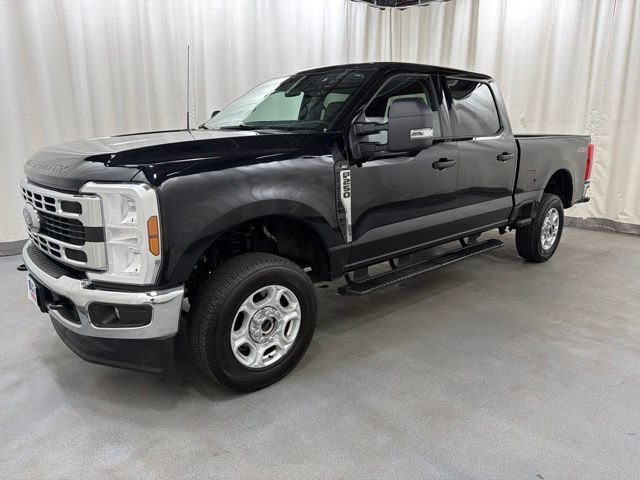 Used 2025 Ford F250 XLT w/ Snow Plow Prep Package AWD/4WD image 2