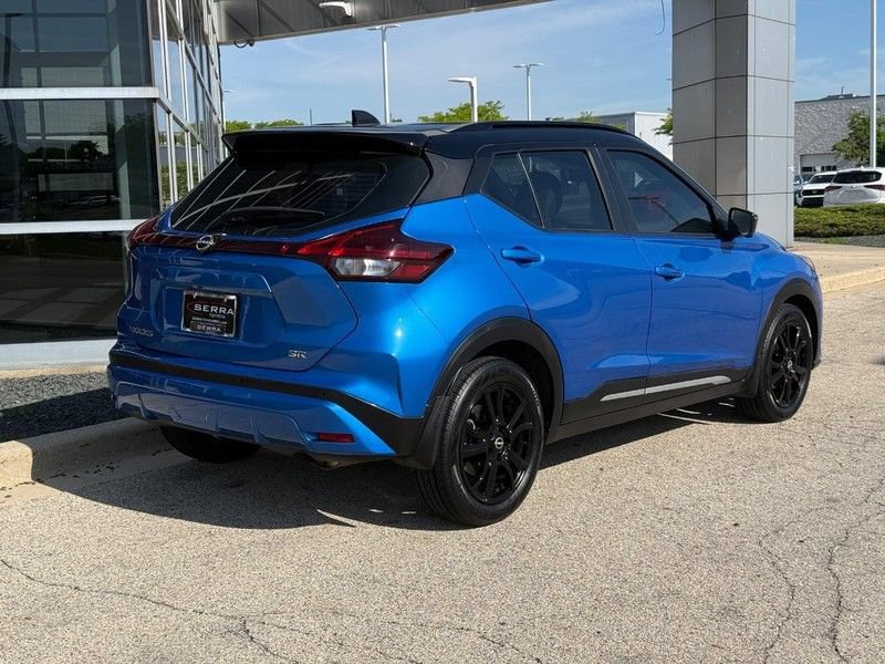 Used 2023 Nissan Kicks SR w/ SR Premium Package FWD image 3