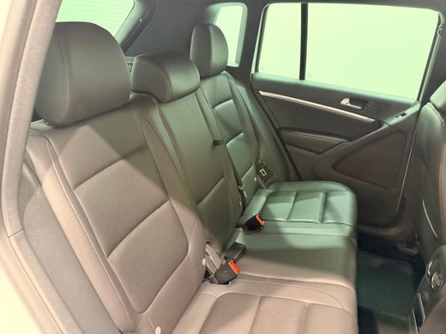 Used 2016 Volkswagen Tiguan R-Line image 49