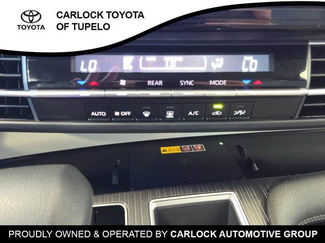 Used 2026 Toyota Sienna LE FWD image 30