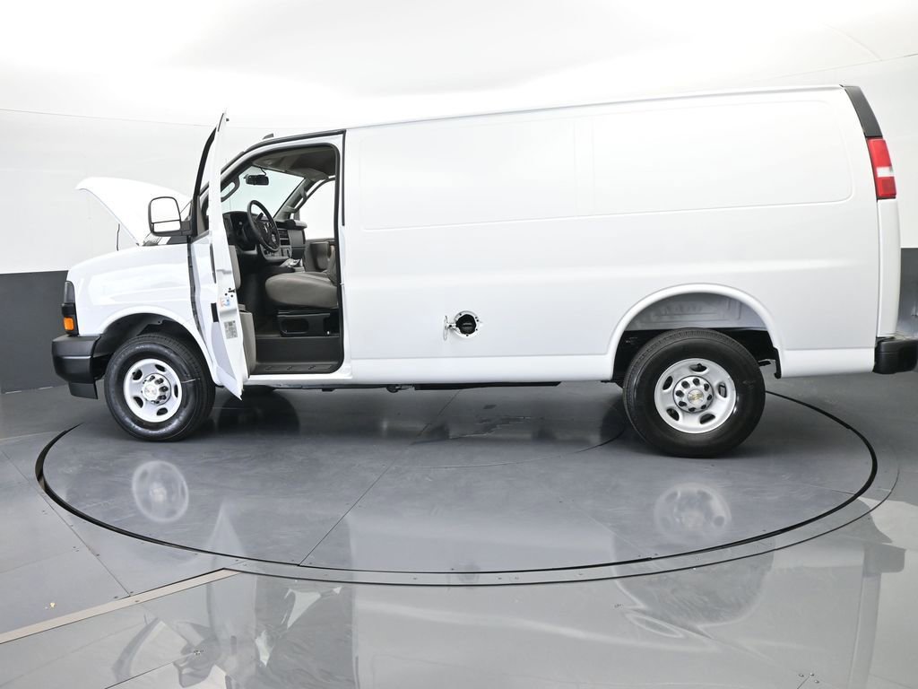 New 2025 Chevrolet Express 2500 w/ Driver Convenience Package image 70
