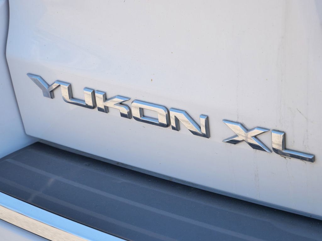 Used 2016 GMC Yukon XL Denali w/ Open Road Package image 11