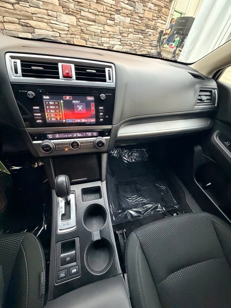 Used 2017 Subaru Outback 2.5i Premium AWD/4WD image 22