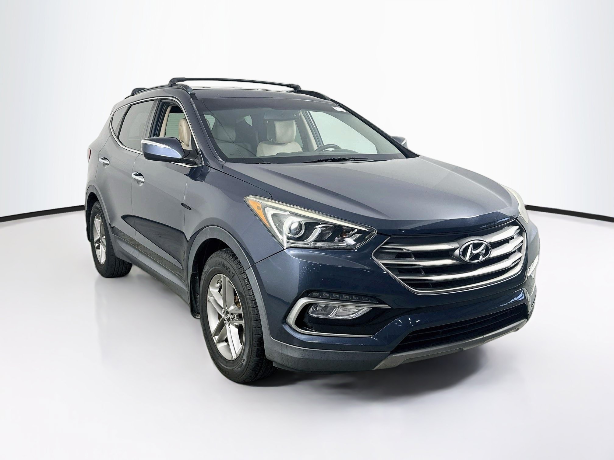 Used 2017 Hyundai Santa Fe Sport FWD image 3