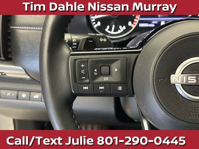 Used 2025 Nissan Pathfinder SL AWD/4WD image 23