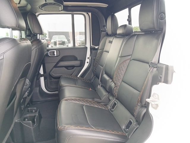 Used 2023 Jeep Gladiator Overland AWD/4WD image 23