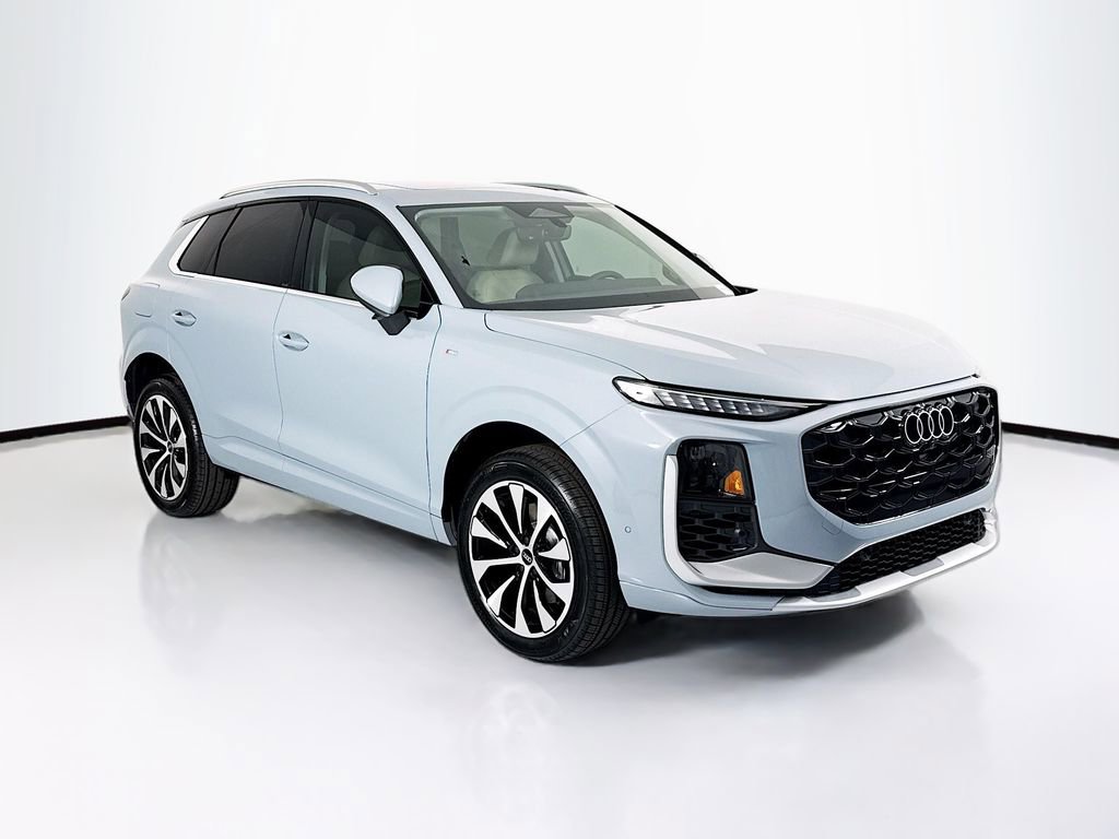 New 2026 Audi Q3 quattro 2.0T AWD/4WD image 3