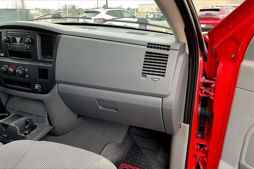 Used 2008 Dodge Ram 1500 Truck ST image 16