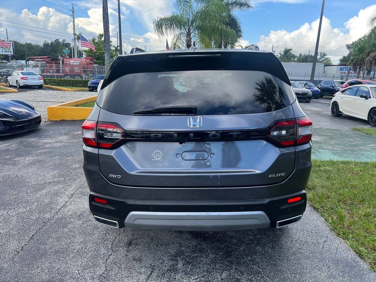 Used 2025 Honda Pilot Elite image 6