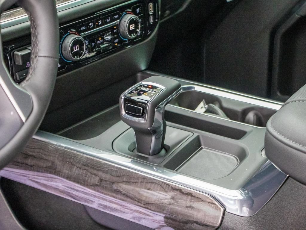 Used 2025 Chevrolet Silverado 1500 LTZ AWD/4WD image 50
