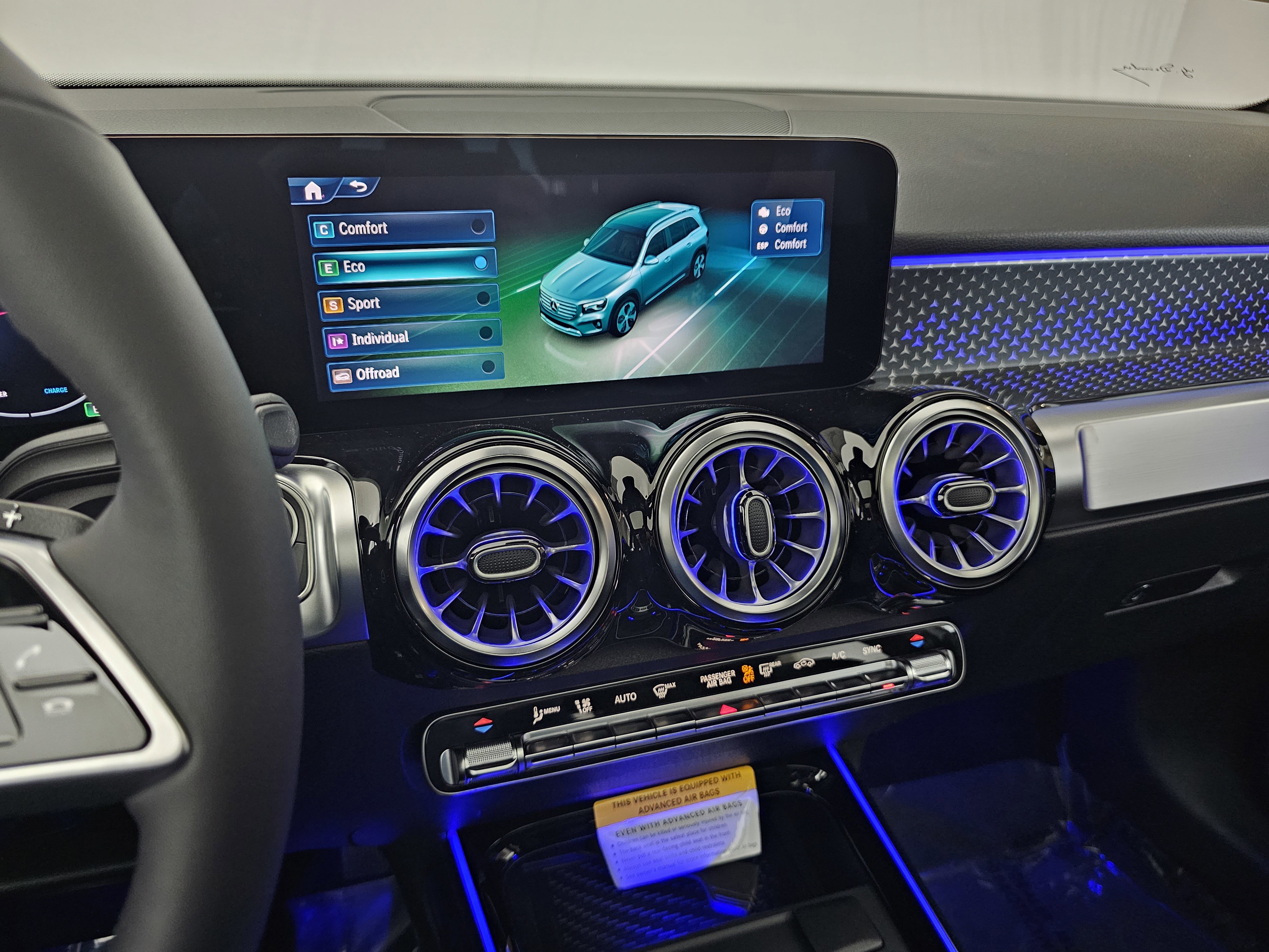 New 2026 Mercedes-Benz GLB 250 4MATIC image 35