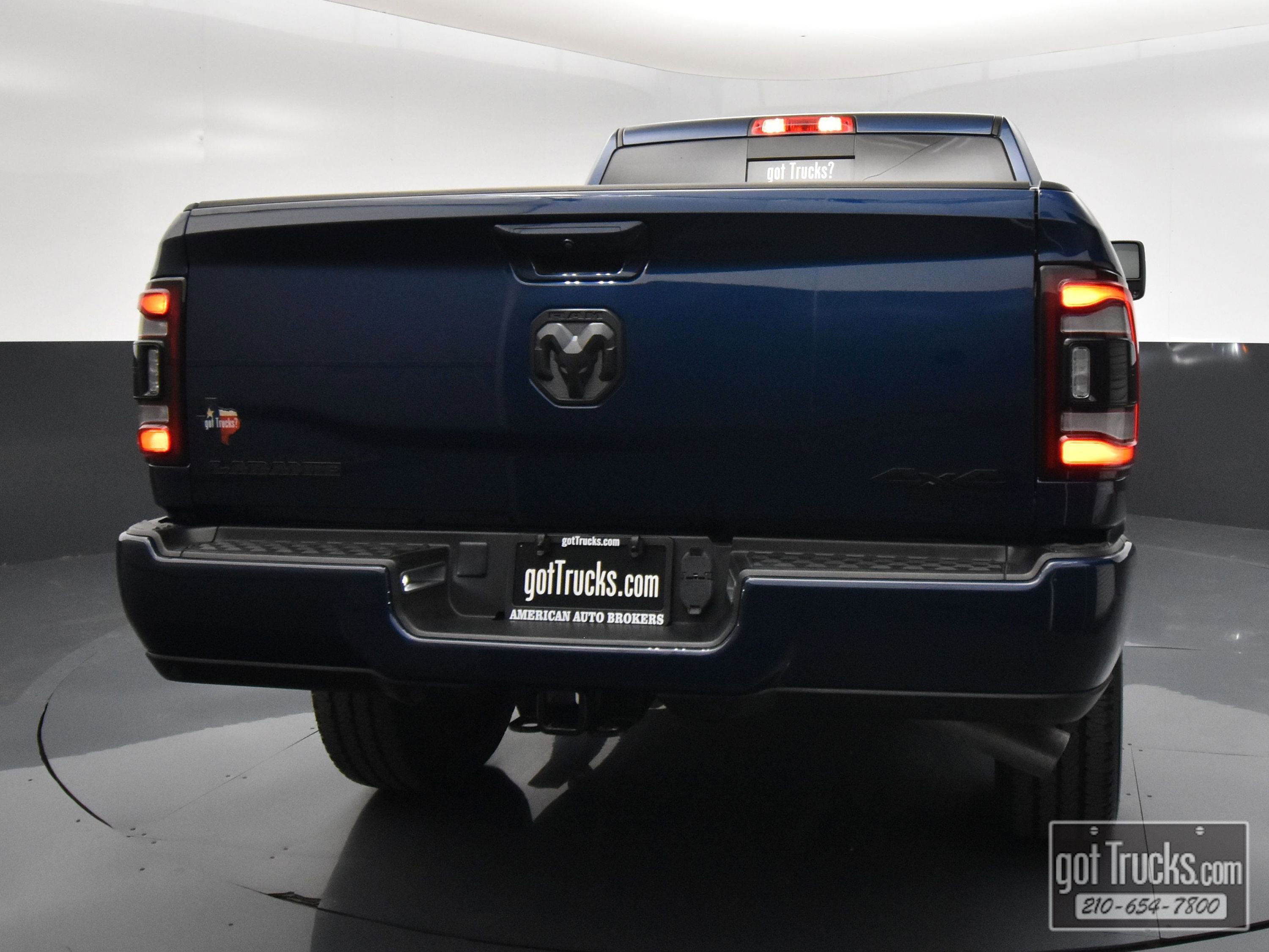 Used 2024 RAM 2500 Laramie w/ Night Edition AWD/4WD image 6