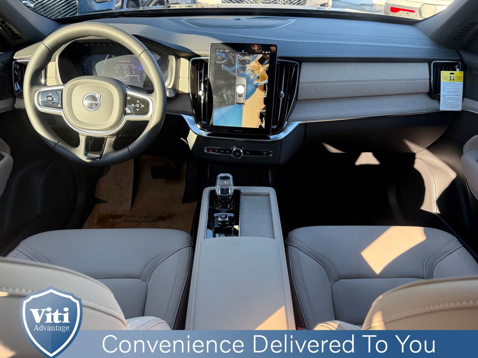 New 2026 Volvo XC90 B5 Plus w/ Protection Package Premier image 2