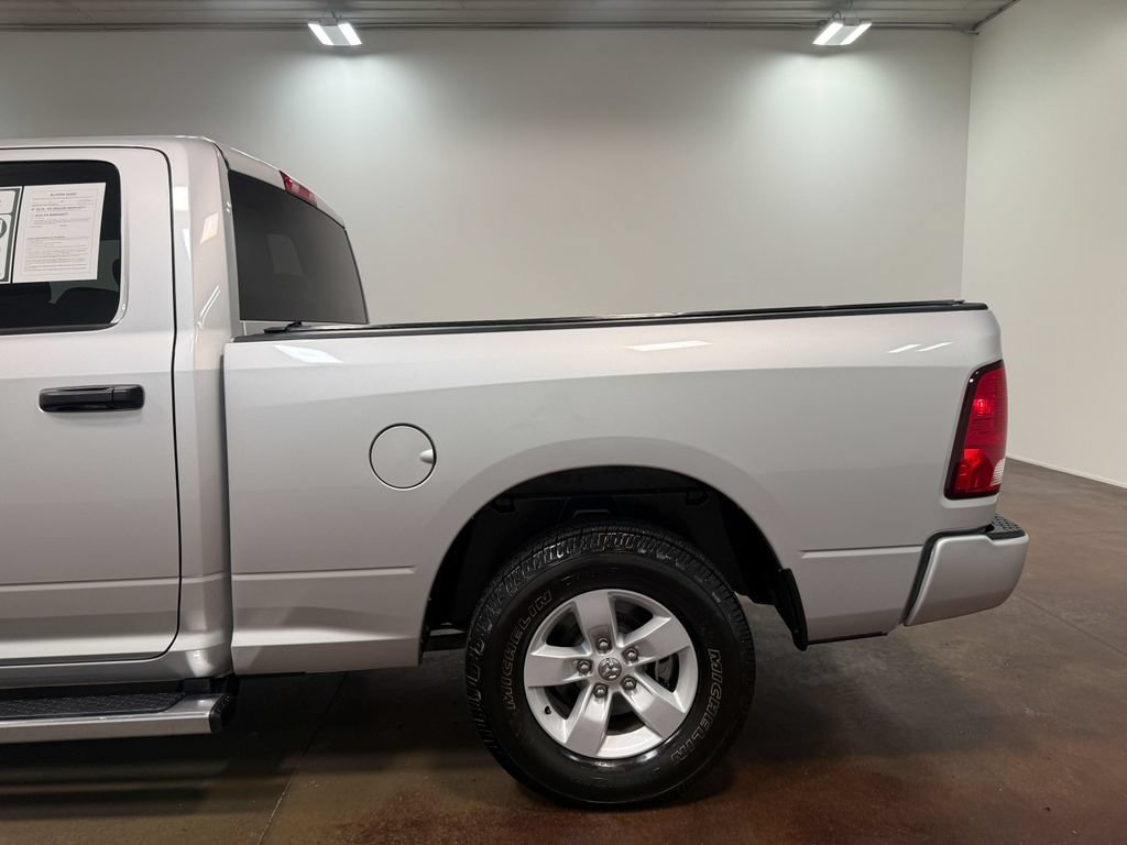 Used 2017 RAM 1500 Express RWD image 39