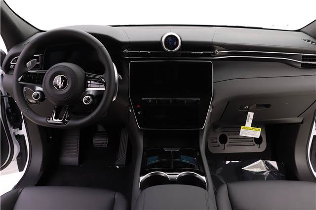 Certified 2023 Maserati Grecale Modena AWD/4WD image 7