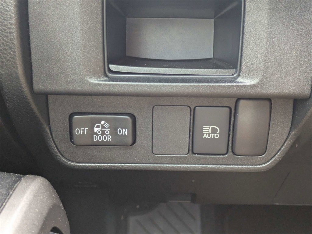 Used 2018 Toyota Tacoma SR5 image 23