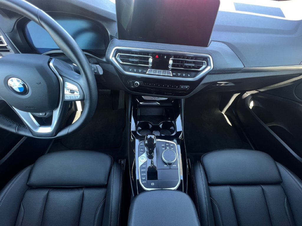 Used 2023 BMW X3 xDrive30i w/ Premium Package AWD/4WD image 3
