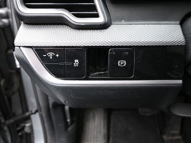 Used 2024 Kia Sportage LX image 17