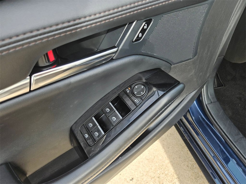 Used 2025 MAZDA MAZDA3 s image 14