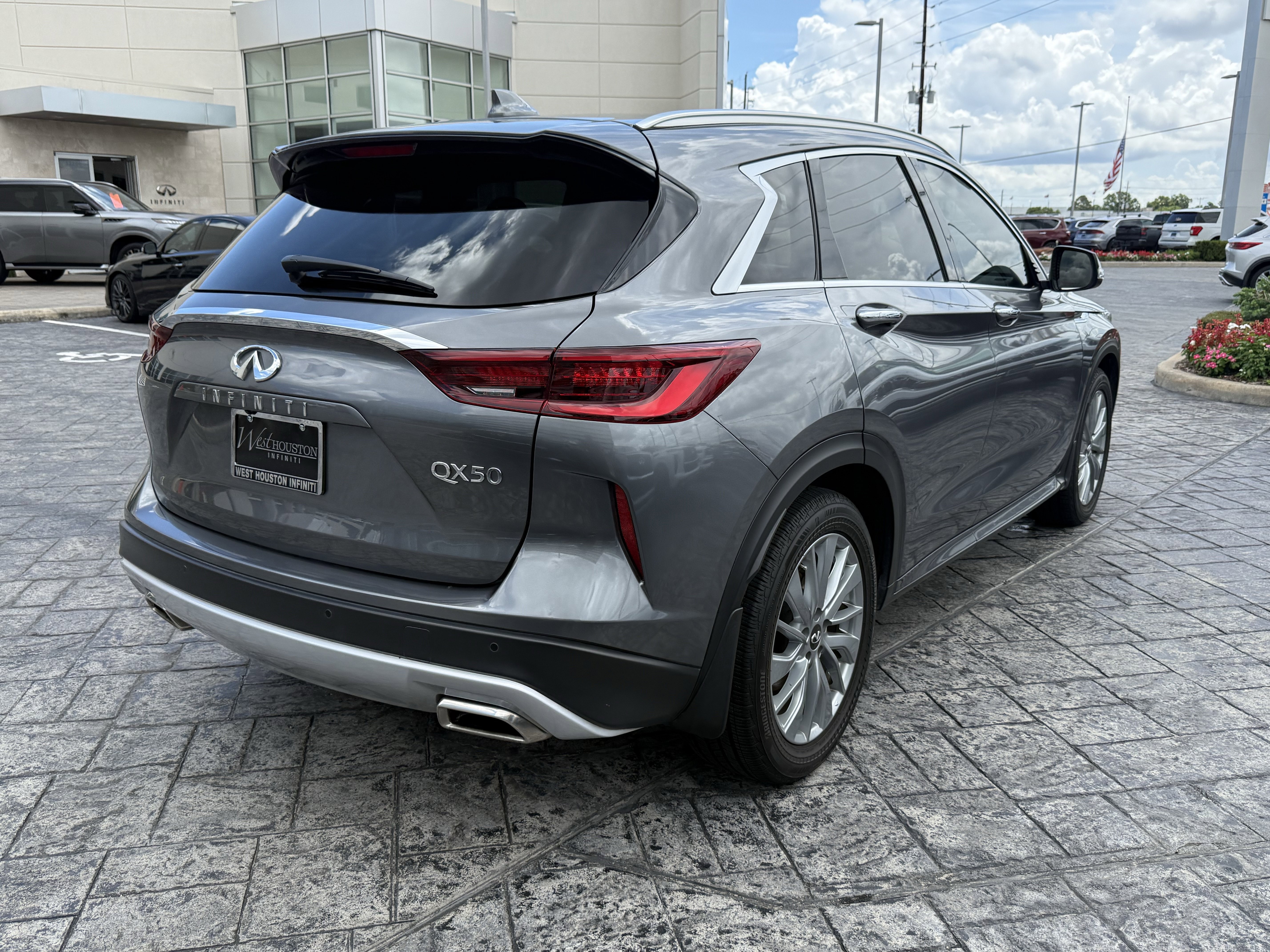 Certified 2023 INFINITI QX50 Luxe FWD image 7