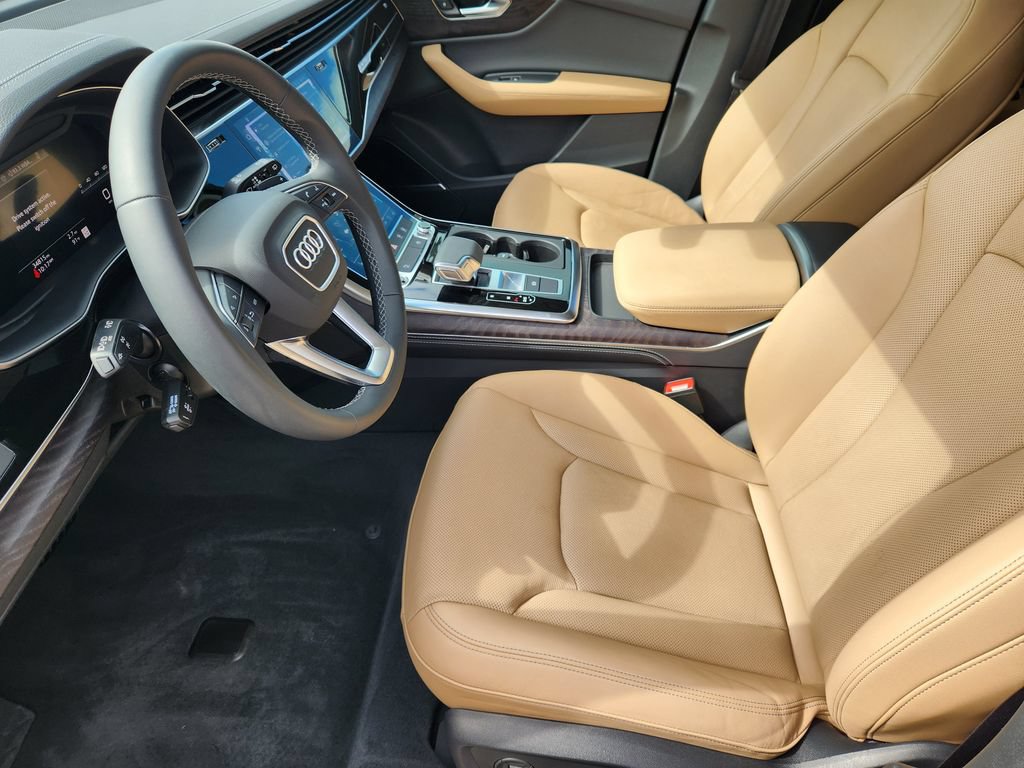 Certified 2025 Audi Q7 3.0T Premium Plus AWD/4WD image 16