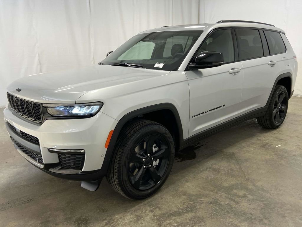 New 2025 Jeep Grand Cherokee L Limited w/ Luxury Tech Group II image 5