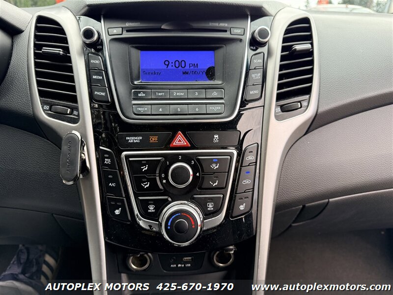 Used 2016 Hyundai Elantra GT image 12