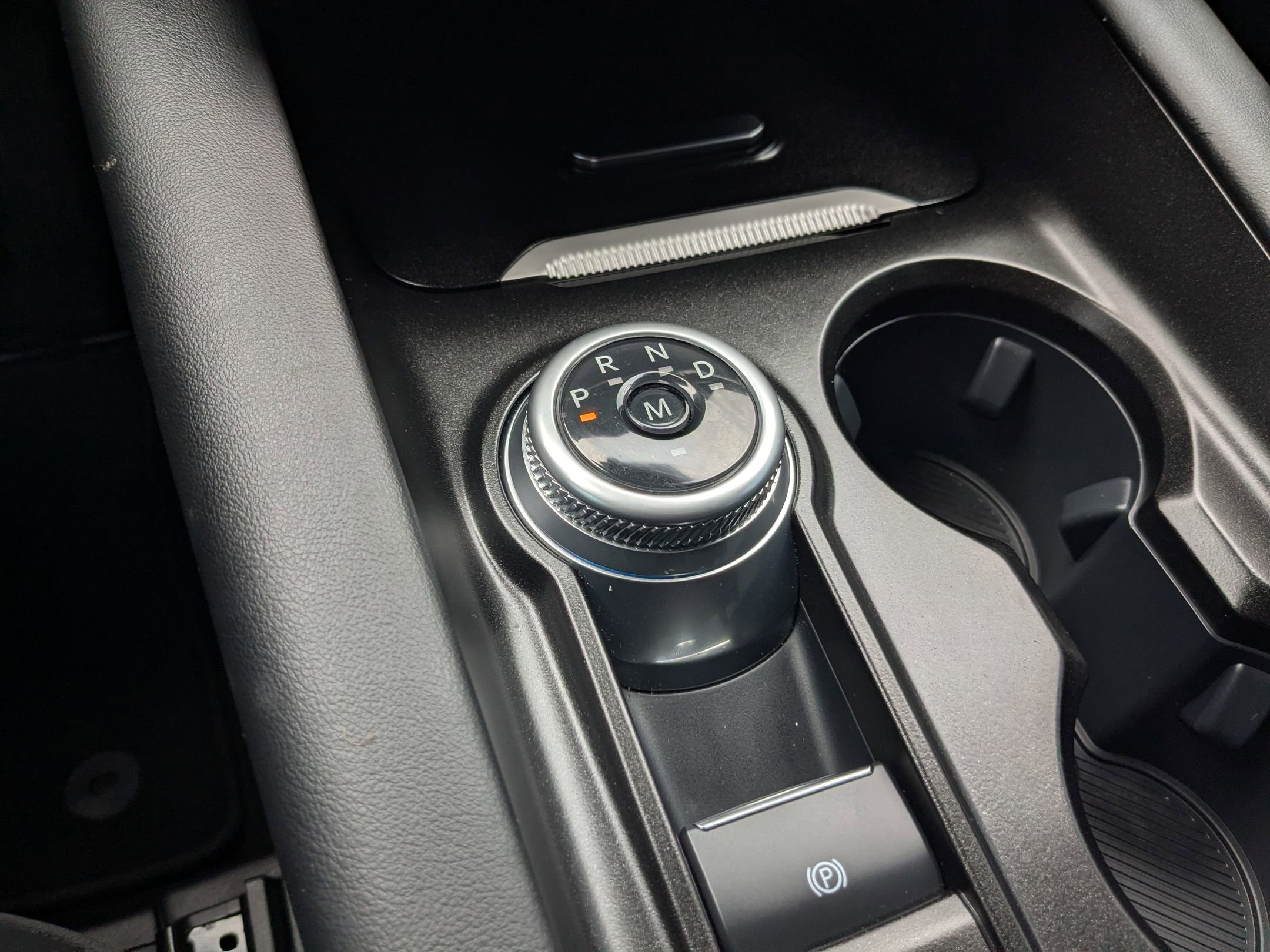 Used 2025 Ford Explorer ST image 18