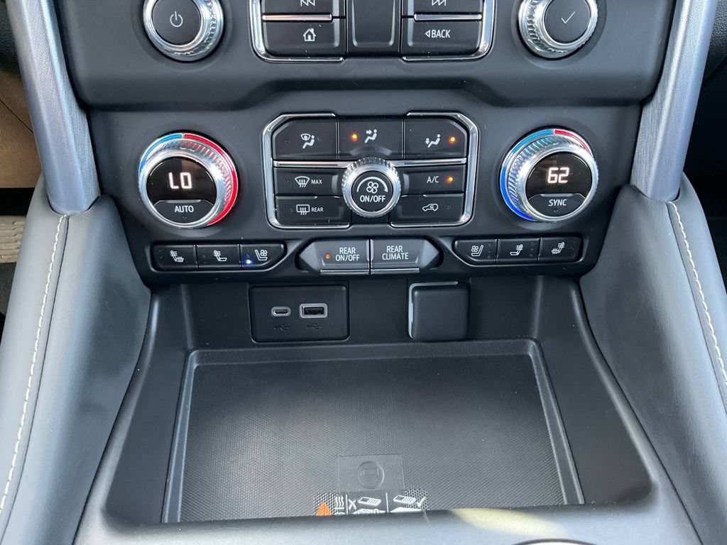 Used 2022 GMC Yukon SLT w/ SLT Premium Package AWD/4WD image 9