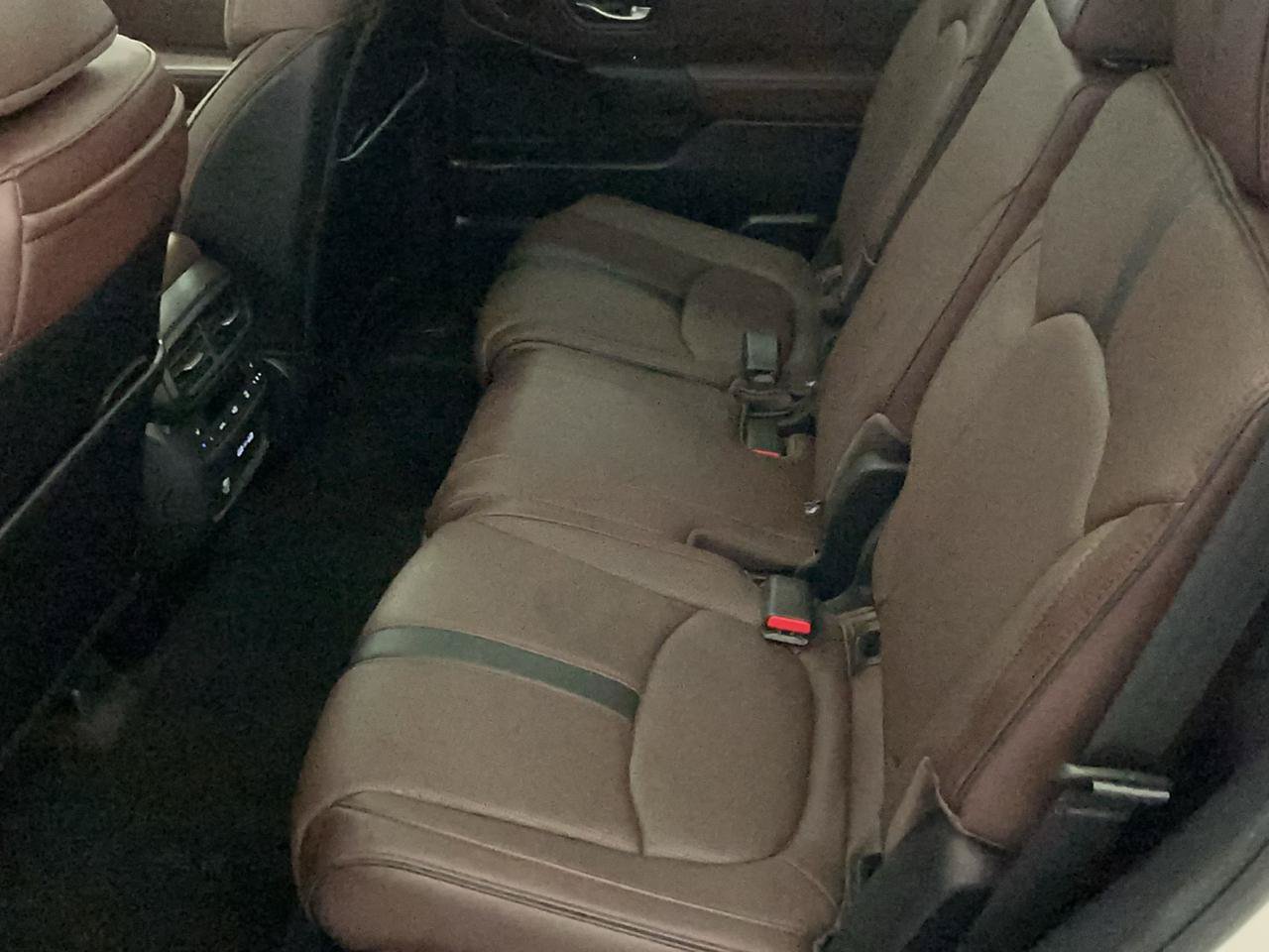 Used 2023 Honda Pilot Elite image 11