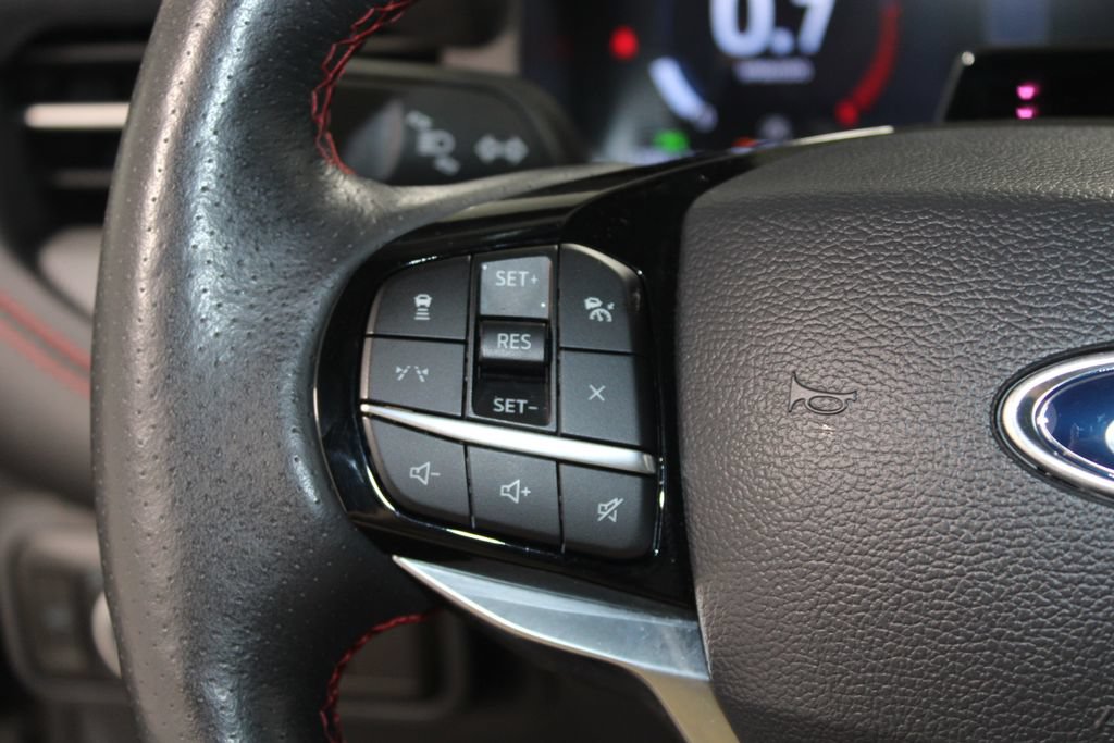 Used 2025 Ford Explorer ST-Line AWD/4WD image 36