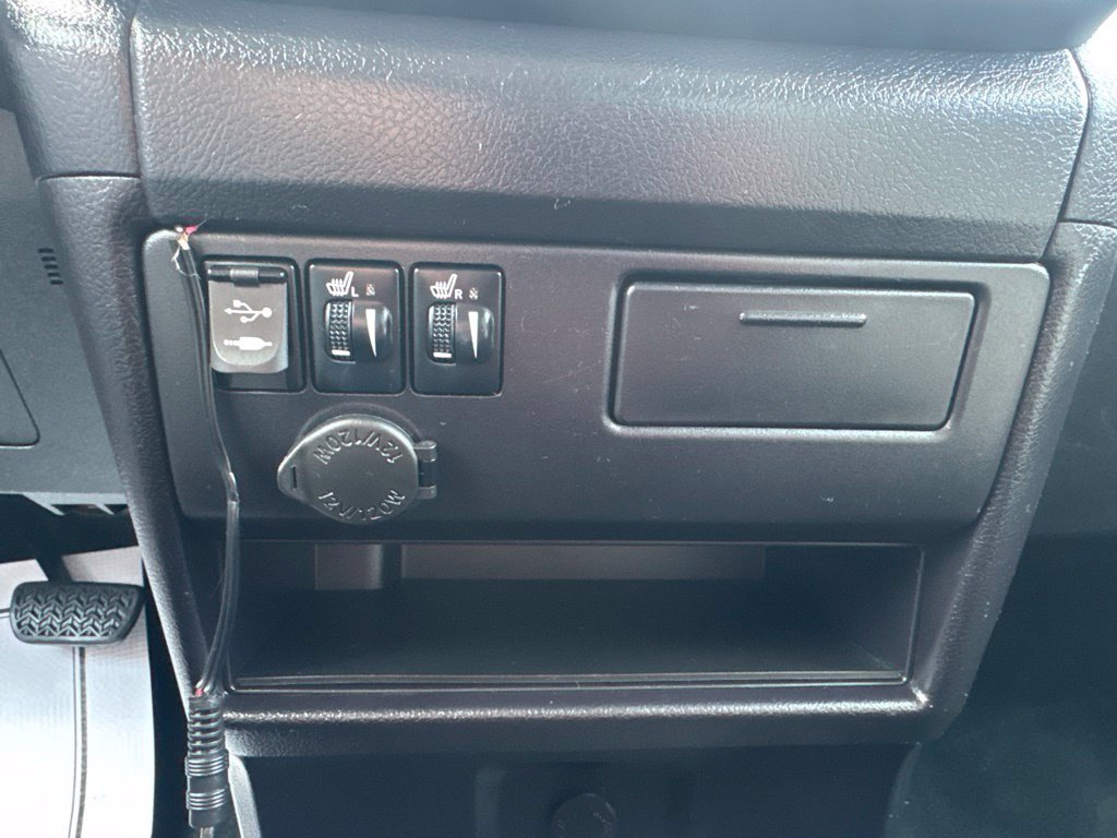 Used 2017 Toyota Sienna Limited AWD/4WD image 20