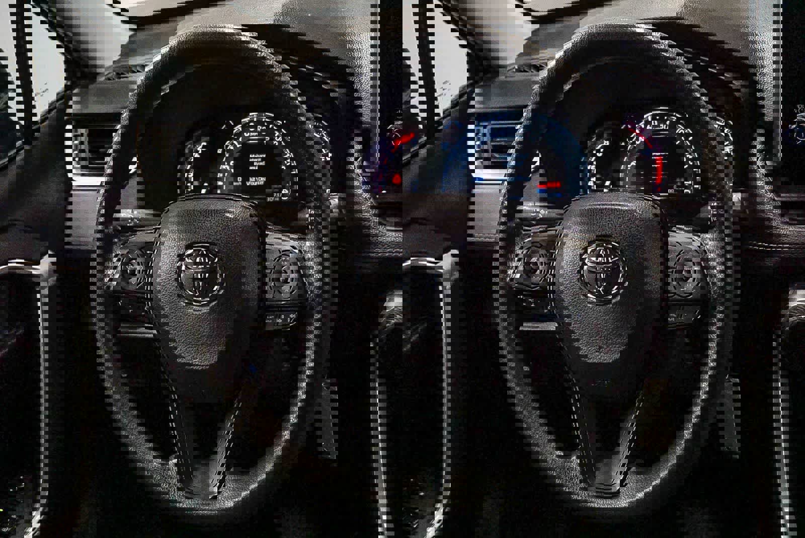 Used 2024 Toyota RAV4 LE image 16