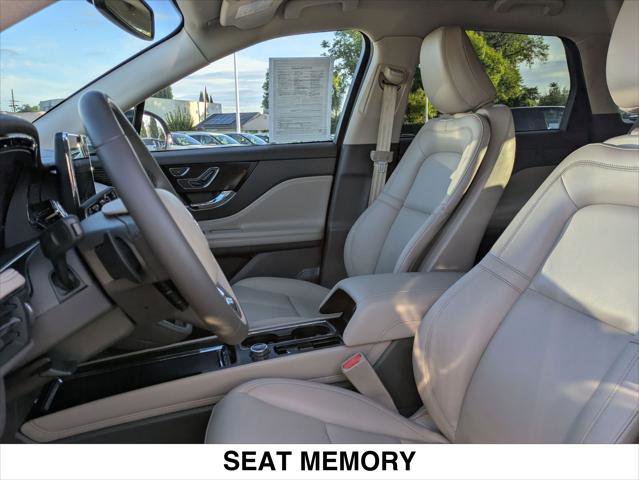 Used 2022 Lincoln Corsair Standard image 21