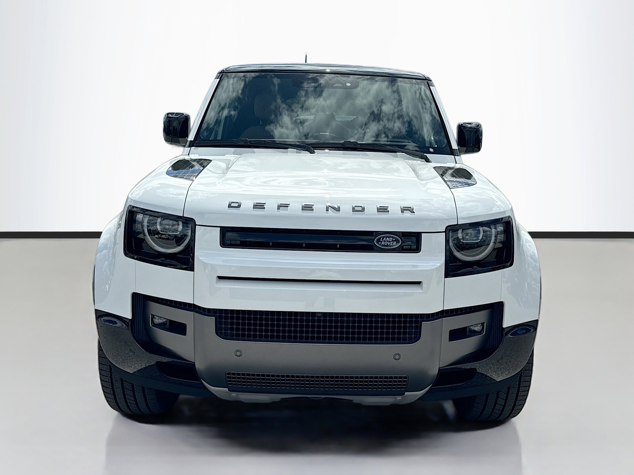 New 2026 Land Rover Defender 110 V8 AWD/4WD image 8