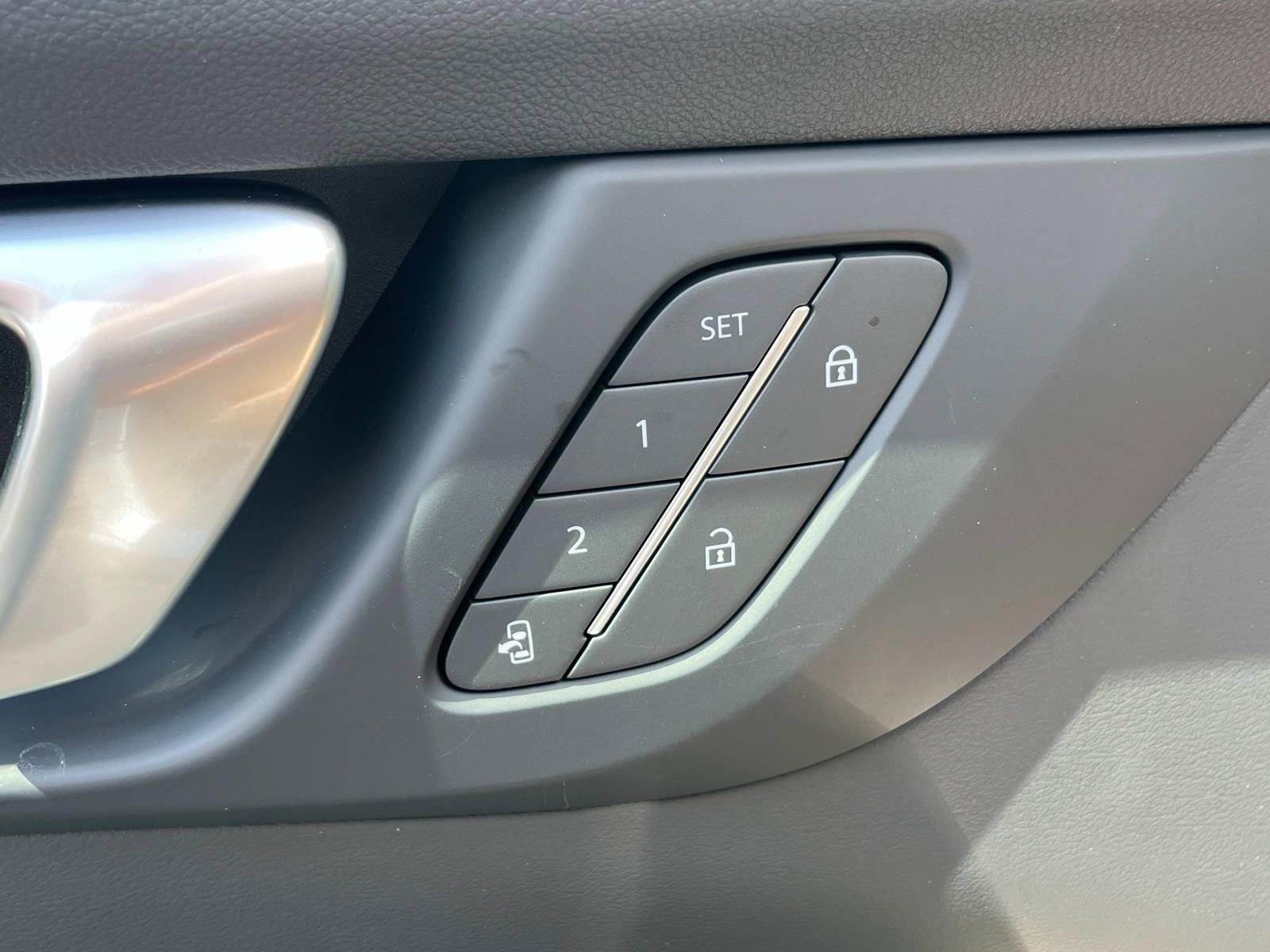 New 2026 Buick Enclave Preferred w/ Power Package image 25