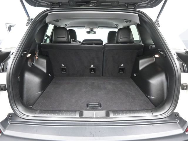 Used 2019 Jeep Cherokee Trailhawk w/ Cold Weather Group image 35