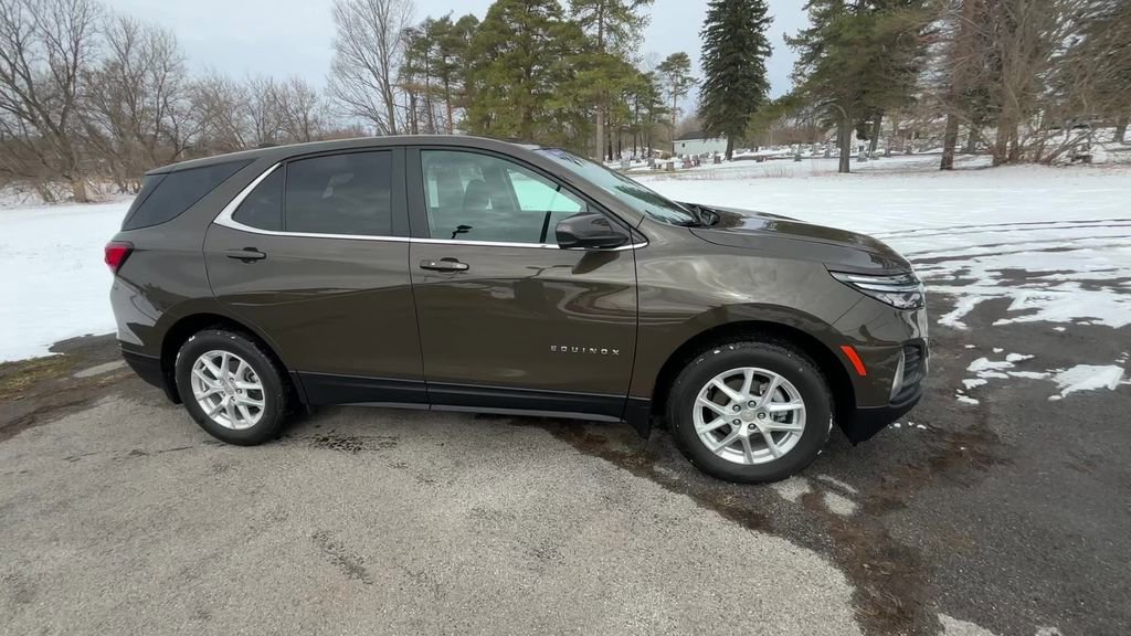 Used 2024 Chevrolet Equinox LT w/ LPO, Floor Liner Package AWD/4WD image 6