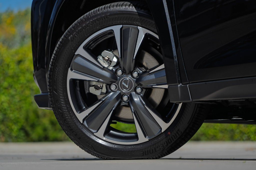 New 2026 Lexus UX 300h AWD w/ Accessory Package (Z1) image 7