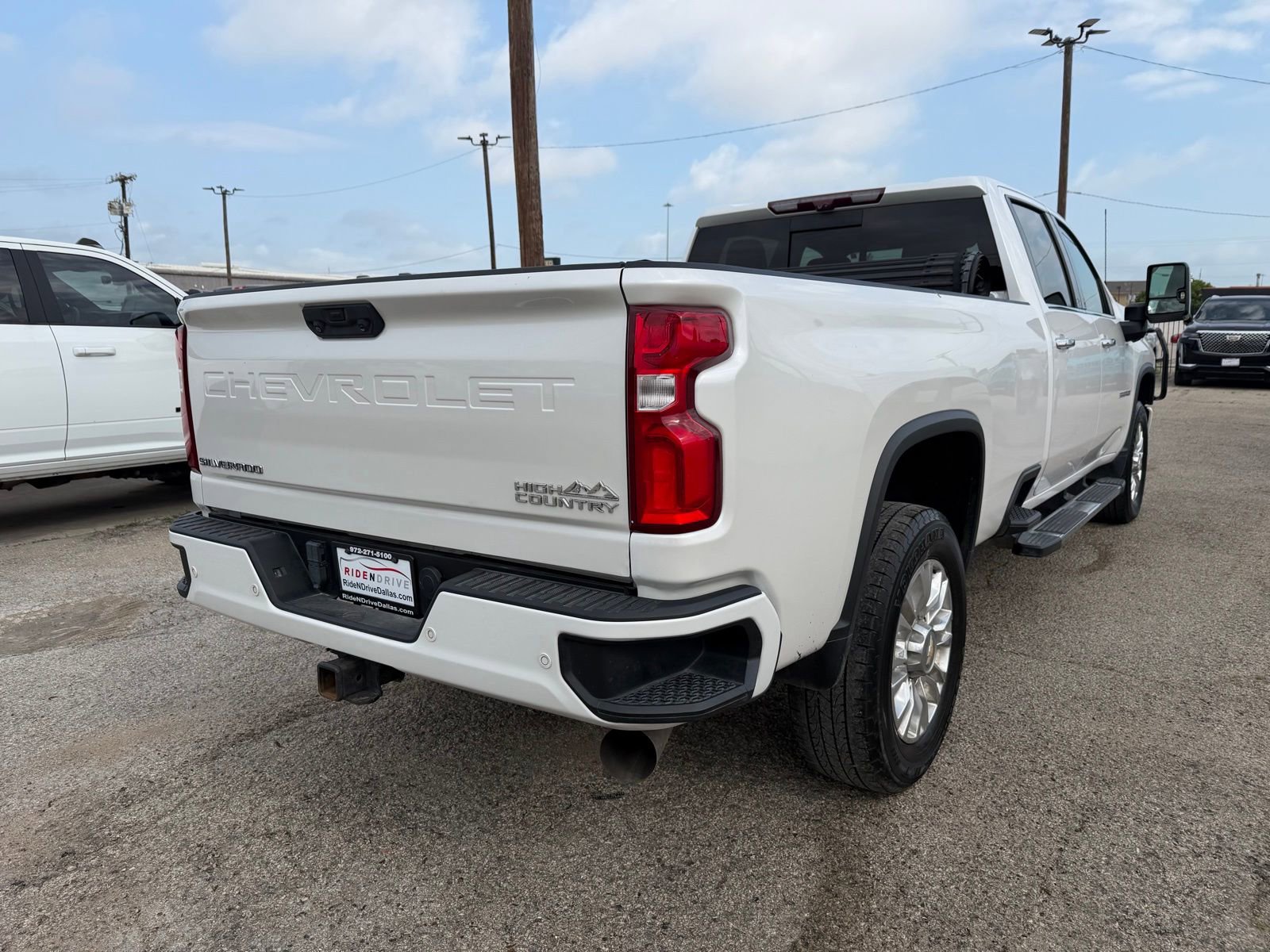 Used 2022 Chevrolet Silverado 3500 High Country w/ Z71 Off-Road Package AWD/4WD image 7